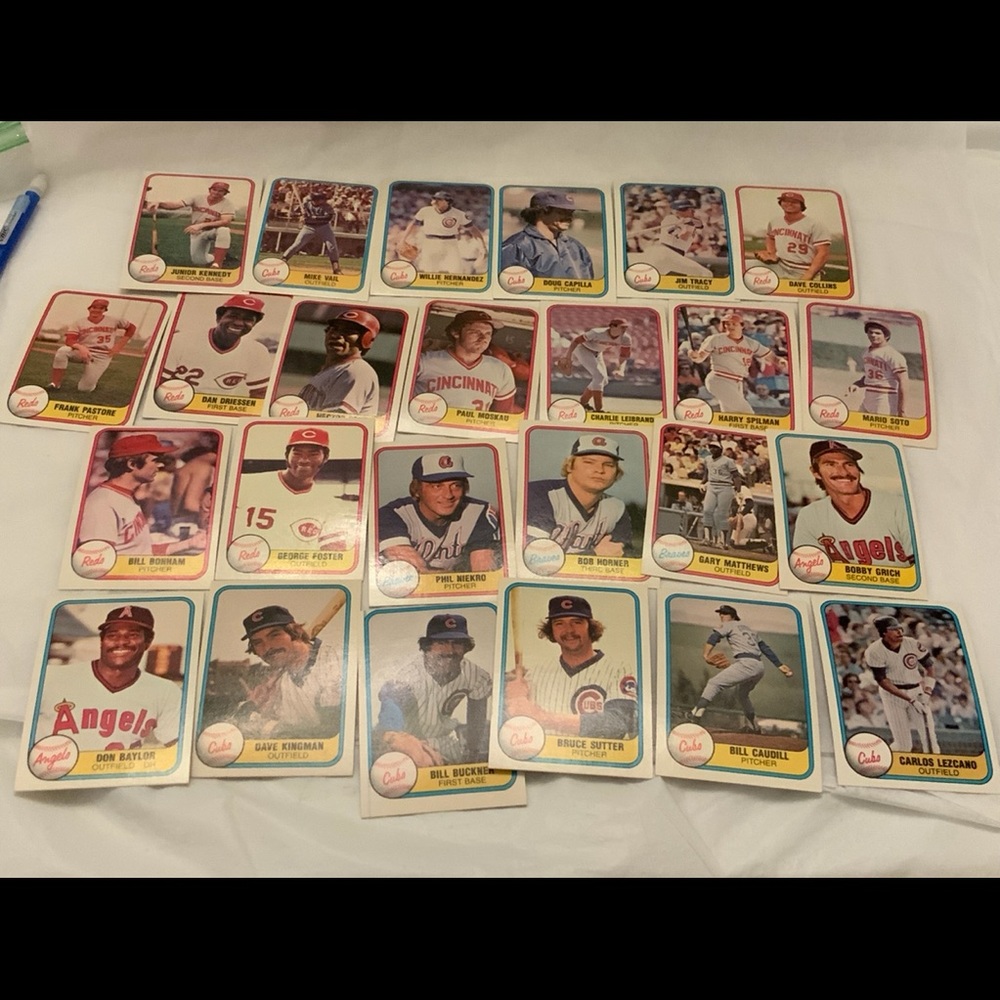 Bundle of Baseball Cards Lot 193